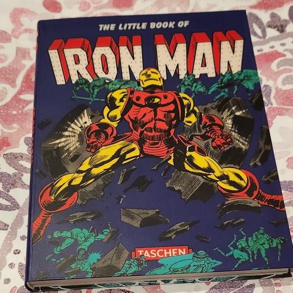 3 Books Taschen The Mighty World Marvel Spiderman Iron Man Captain America NWT - Picture 10 of 15